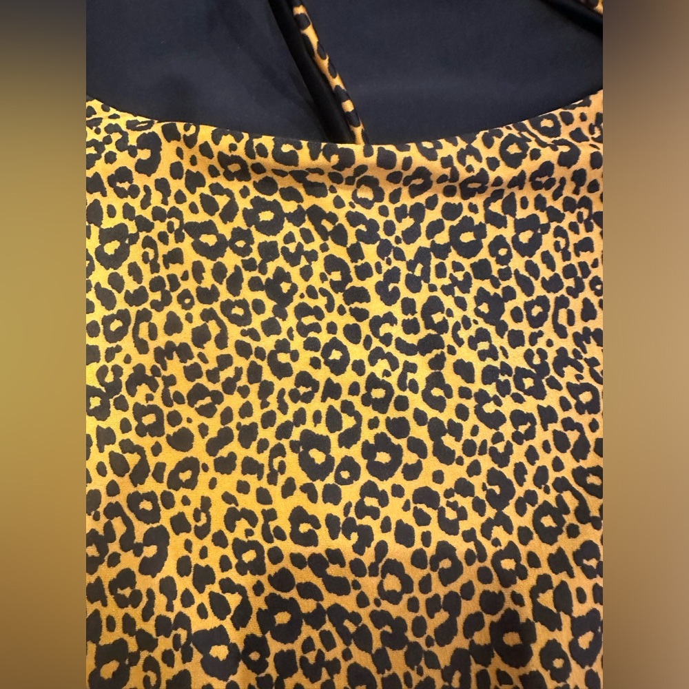 Reversible Leopard / Black Print One-Piece Swimsuit cut out bathing suit - Picture 8 of 17